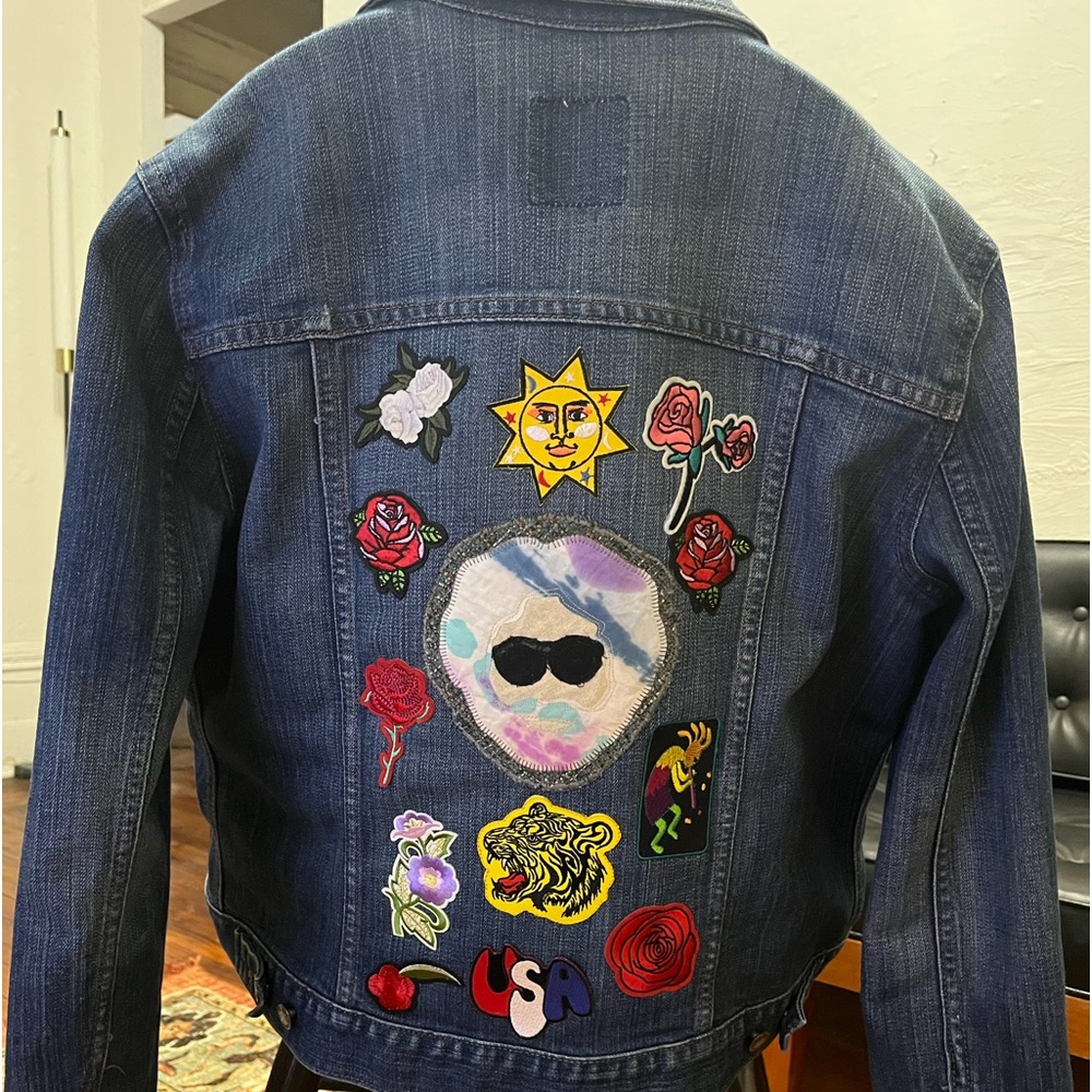Vintage Jean Jacket✌🏽🌈🦋                        Grateful Dead inspired
